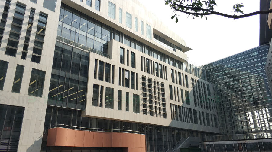 東航總部外牆鋼製91免费视频污